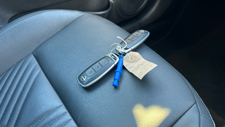 Nissan Juke 1.0 DiG-T Tekna 5dr Petrol Hatchback